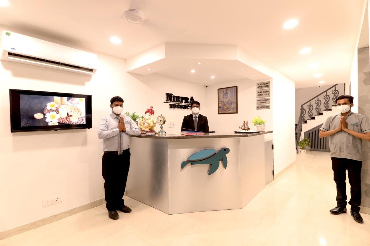 Nirpra Regency Hotel New Delhi Exterior photo